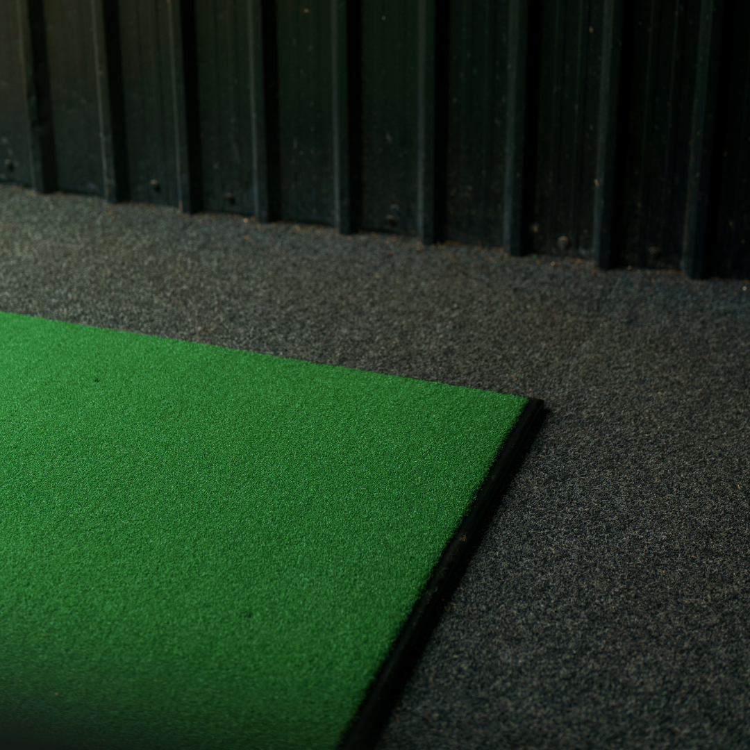 Essential Golf Mat 150cm x 150cm