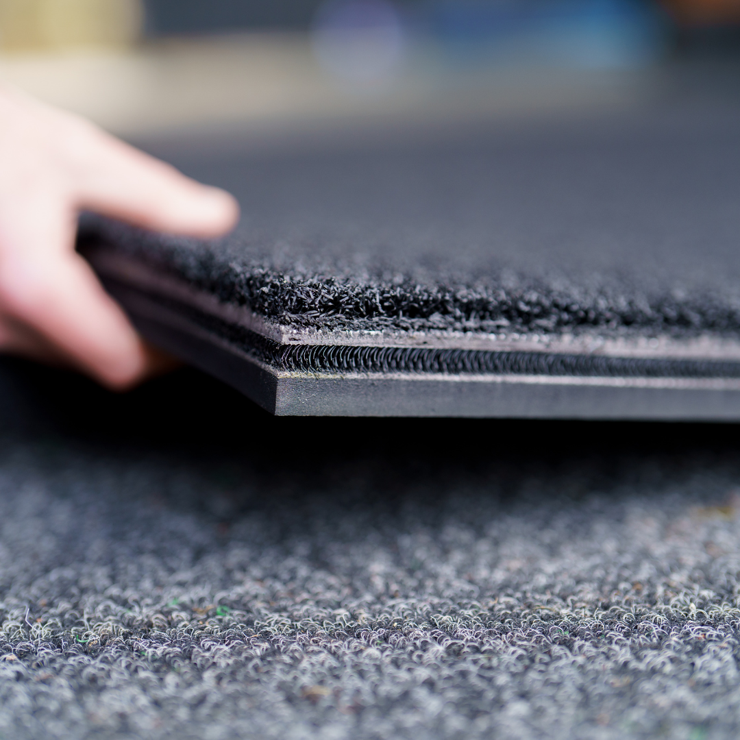 Limited Edition 3D Premium Fibre Golf Mat Black 150cm x 150cm