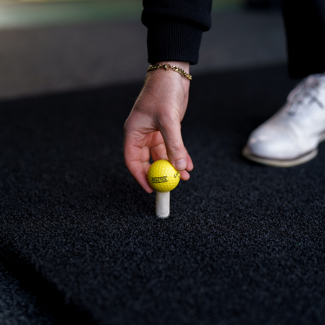 Limited Edition 3D Premium Fibre Golf Mat Black 150cm x 150cm