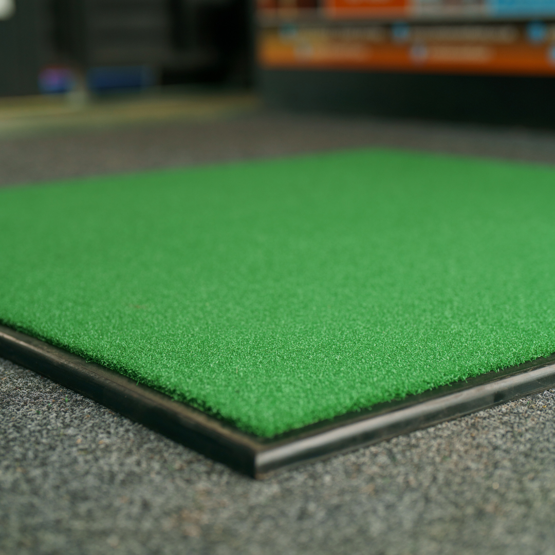 Essential Golf Mat 150cm x 150cm